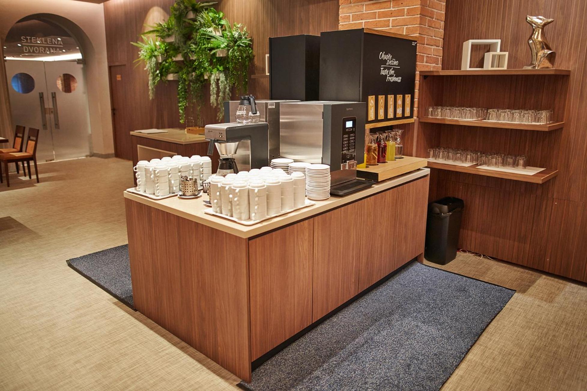 Olive Family Suites - Hotel & Resort Adria Ankaran Buitenkant foto
